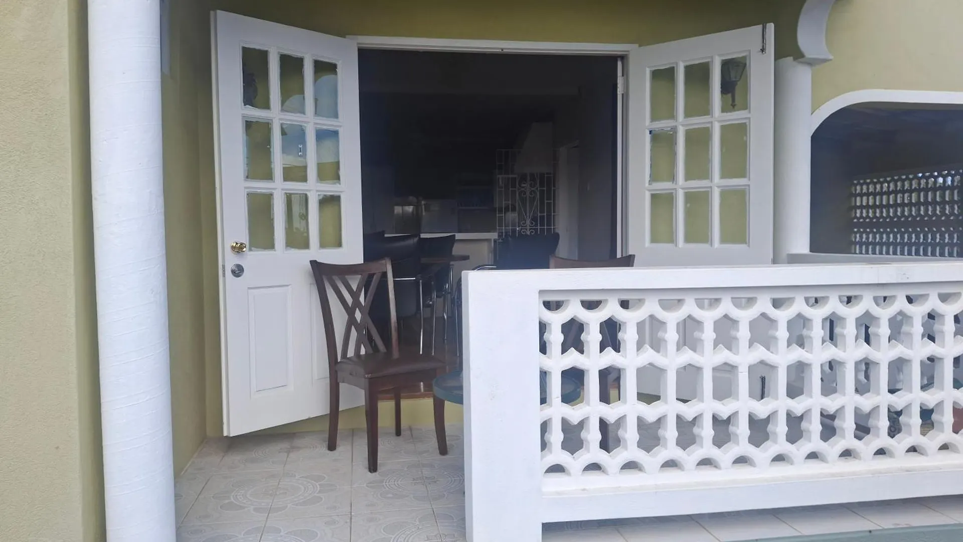 Fair View Garden By-Blr Daire Christ Church Barbados